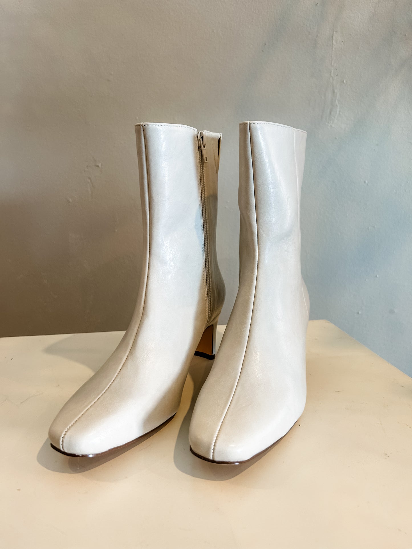 Matisse Adler Boot Bone