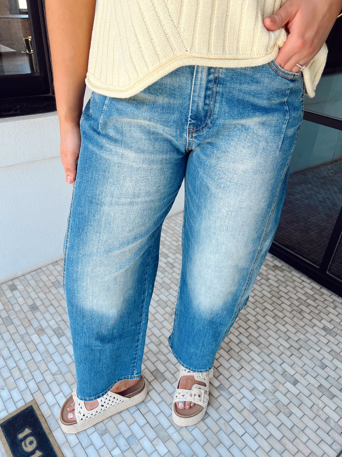 Perfect Pleat Barrel Pant.