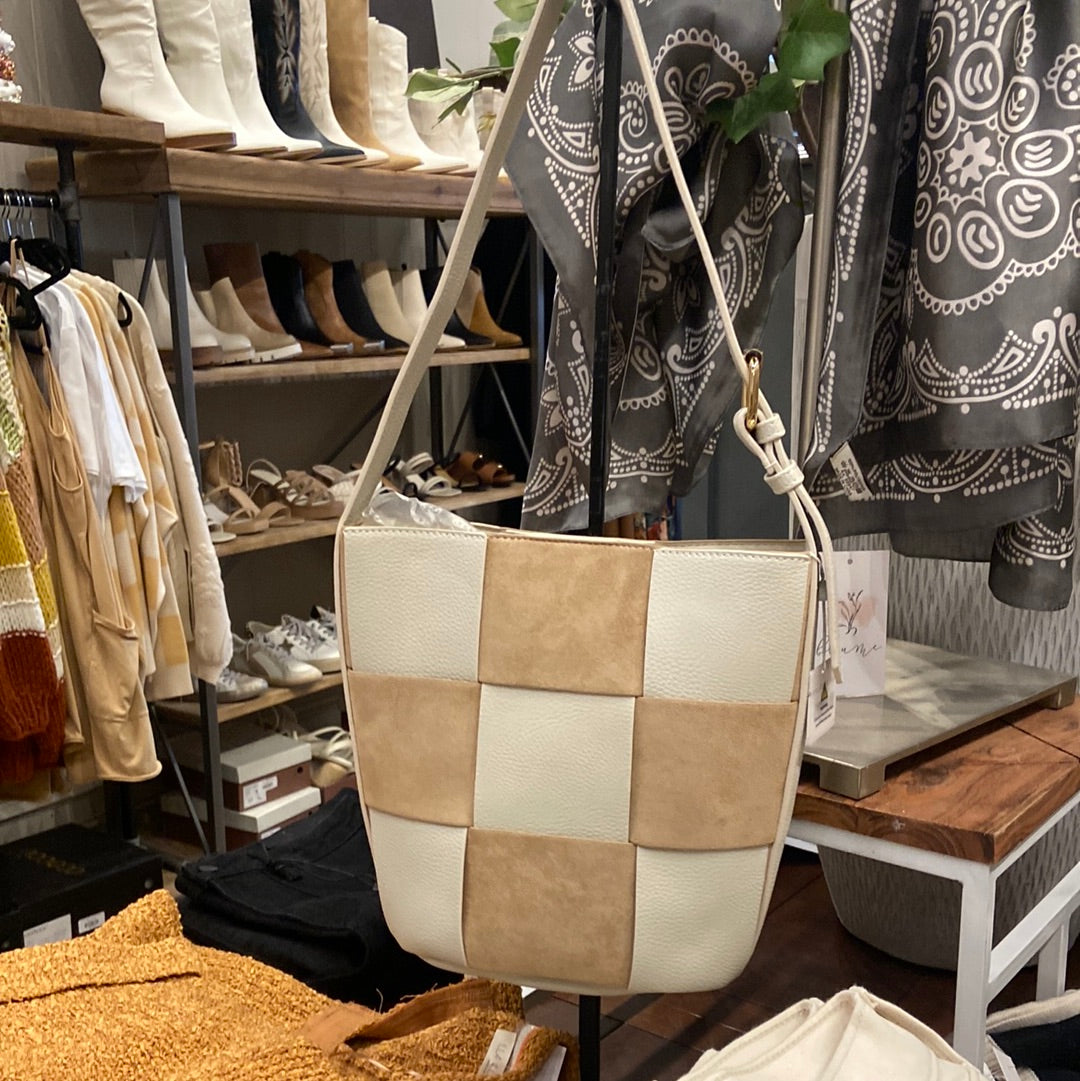 Verona Bucket Bag Tan