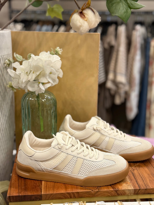 Steve Madden Verdict Sneaker