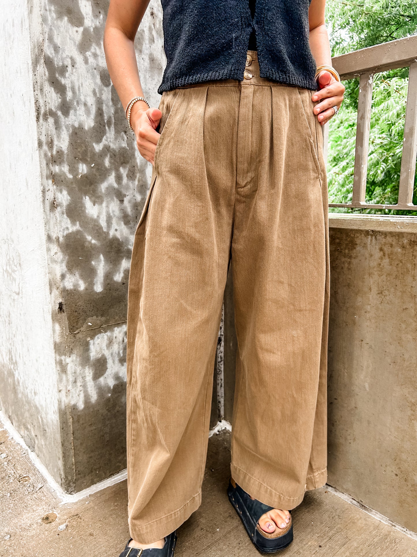 Barrel Babe Pants - Washed Beige