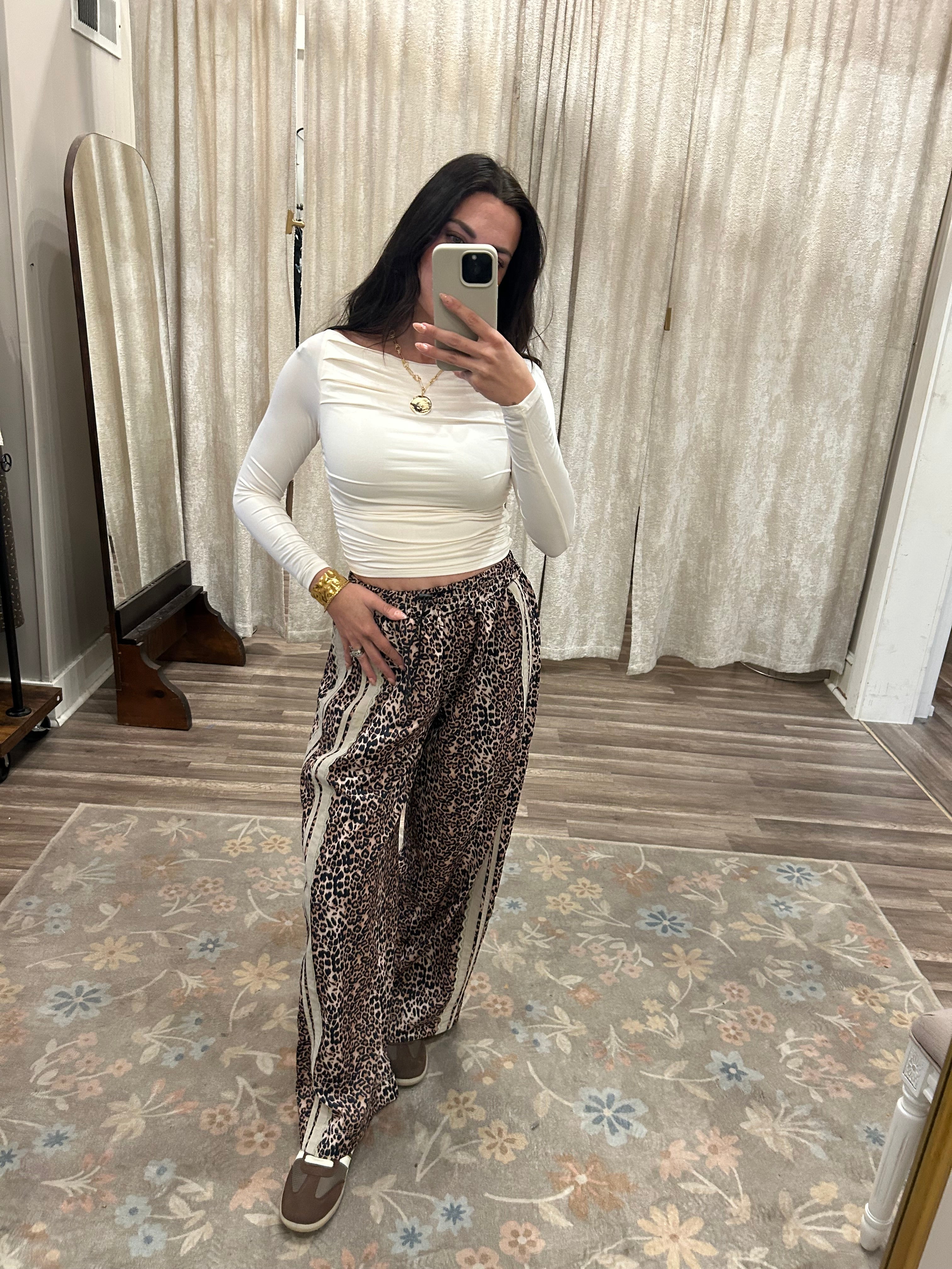 Soft Ranch Ivory Crop – Blume