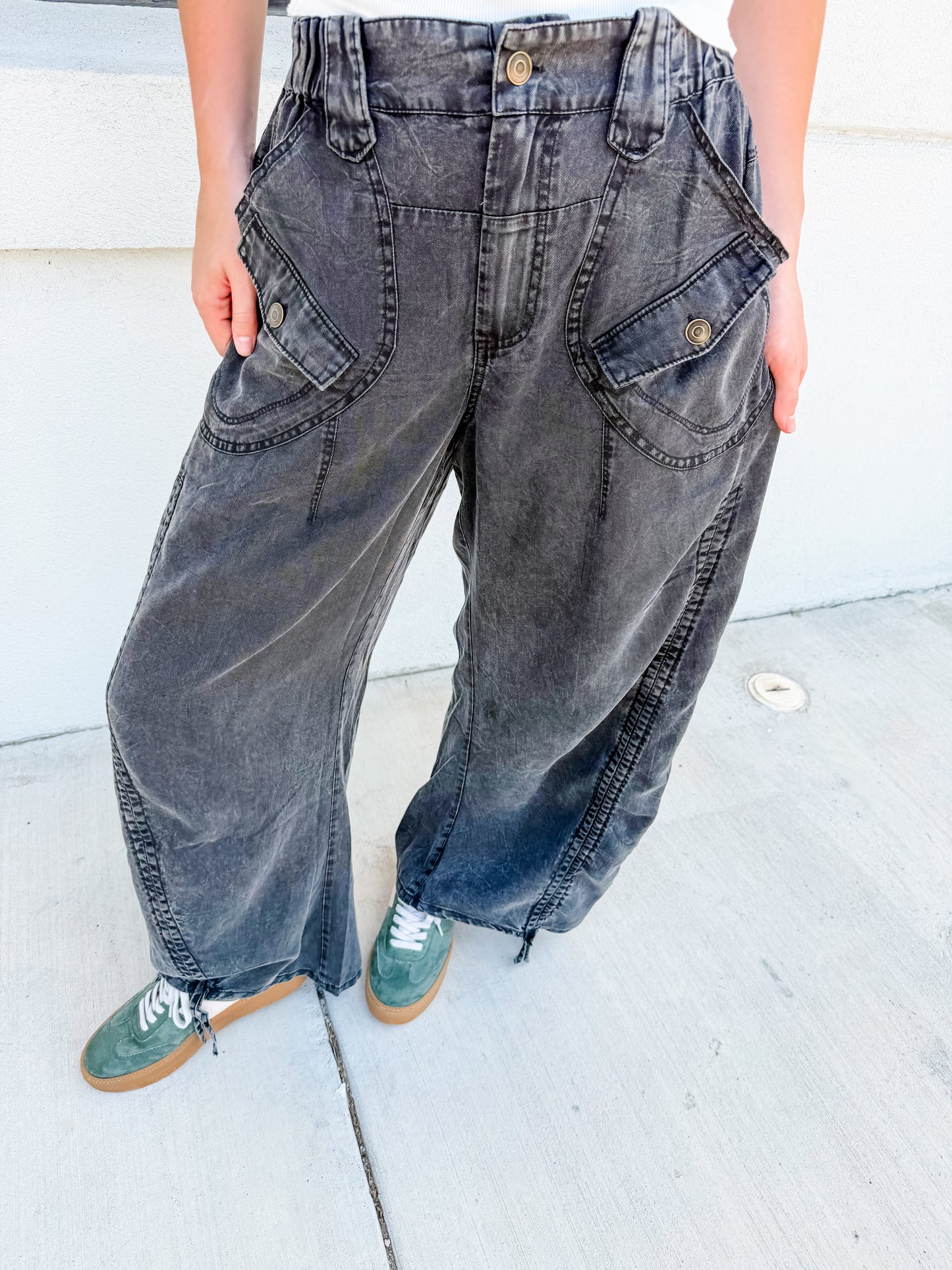 Luna Cargo Capris