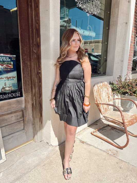 Promises Pleat Dress Black