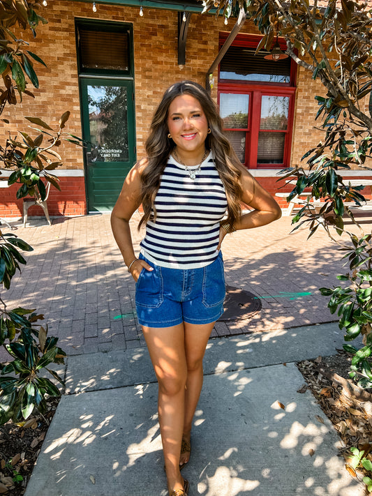 Double Pocket Denim Short
