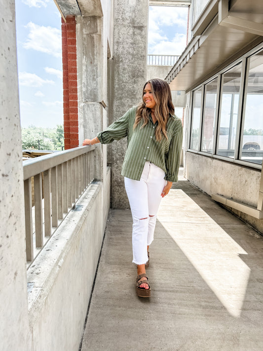 Daze Boyfriend Shirt Olive