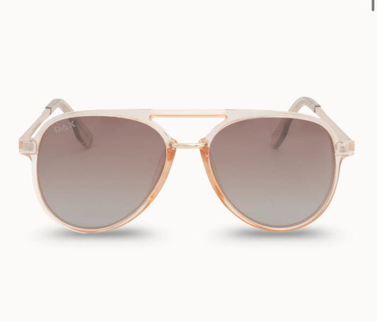DAX Earhart Clear