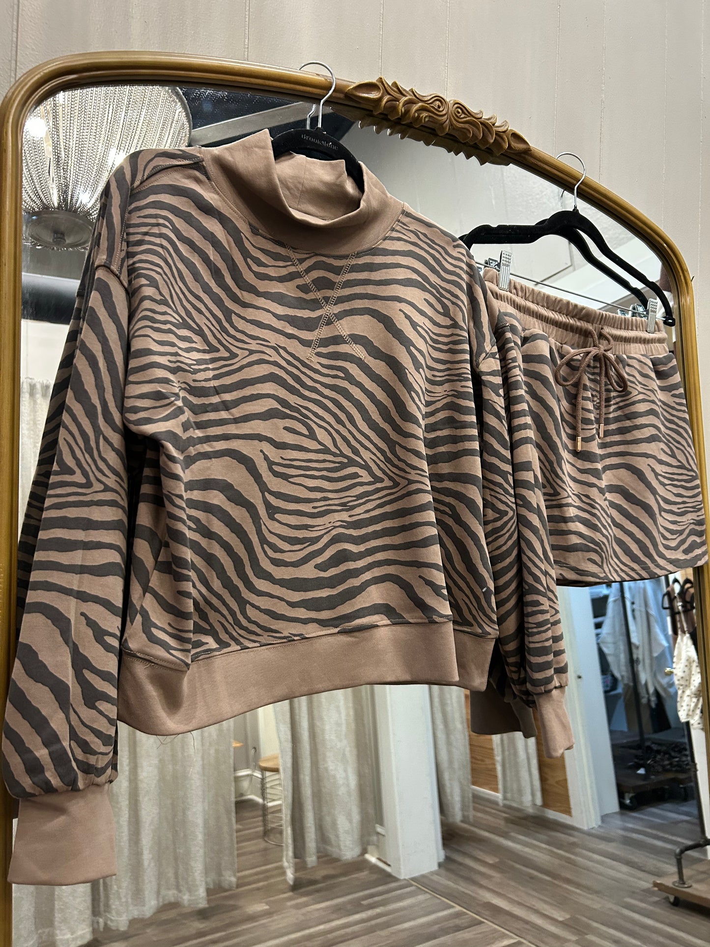 Mocha Leopard Pullover