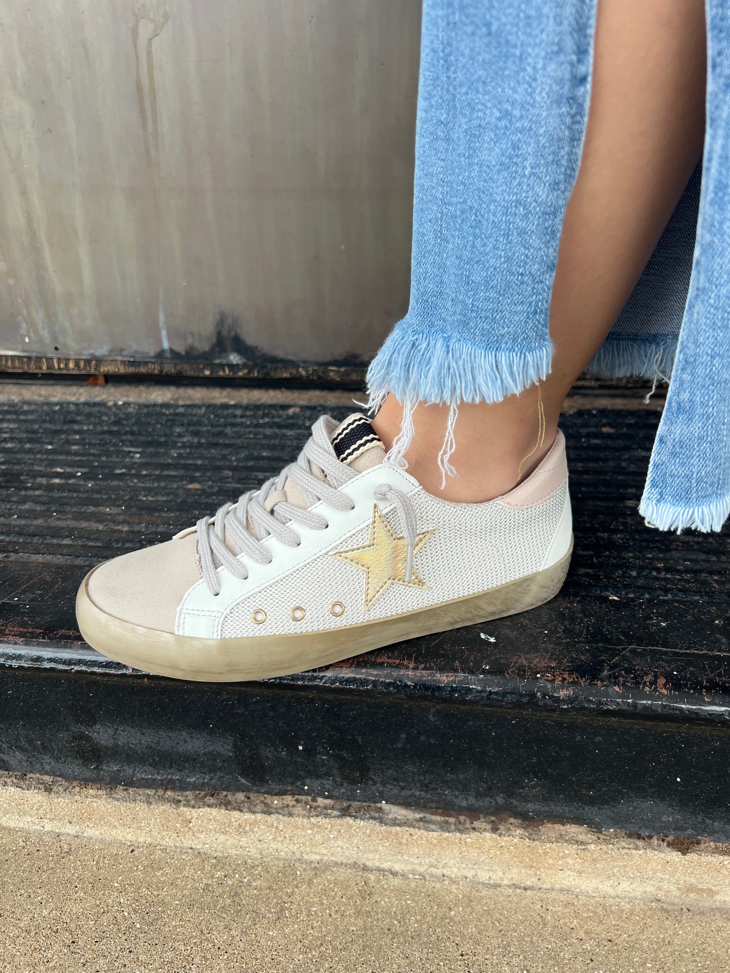 Paula Bone Mesh Sneaker